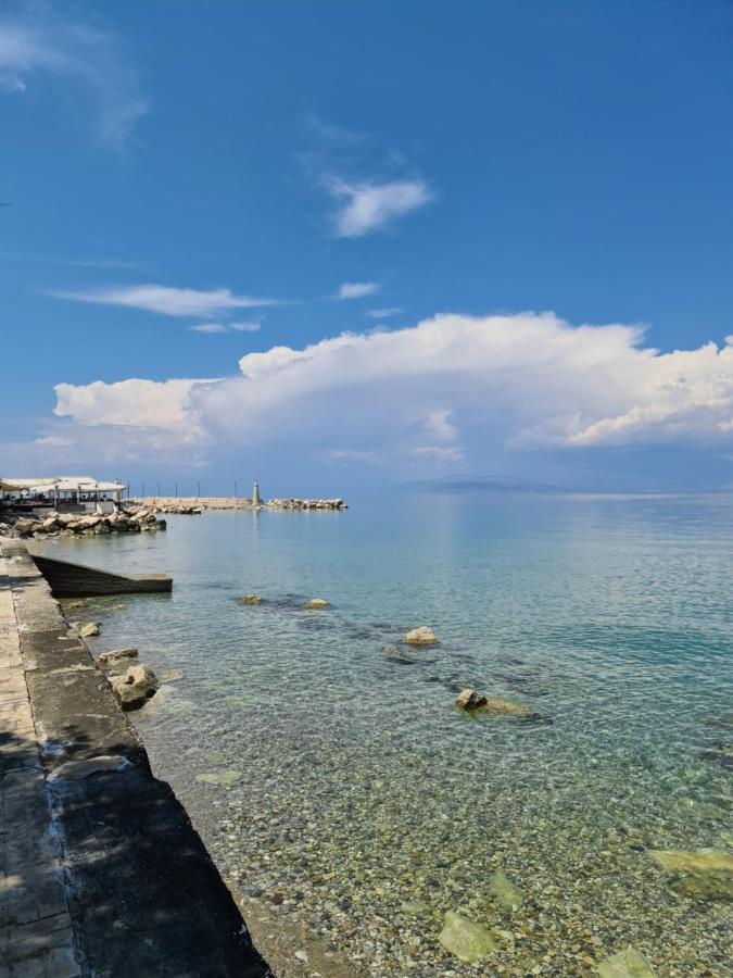 Seaside Apartment In Xilokastro - Selene By Booking Kottas Xylokastro Buitenkant foto